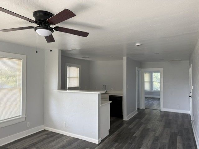 716 Blaylock Drive, Dallas, TX 75203