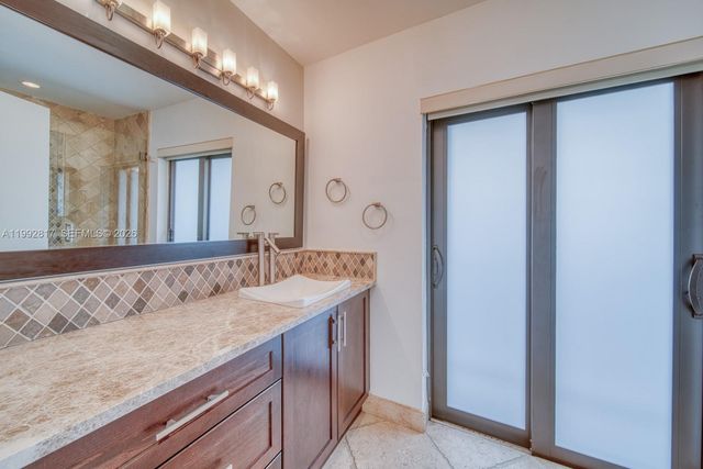 7320 SW 100th Ct, Miami, FL 33173