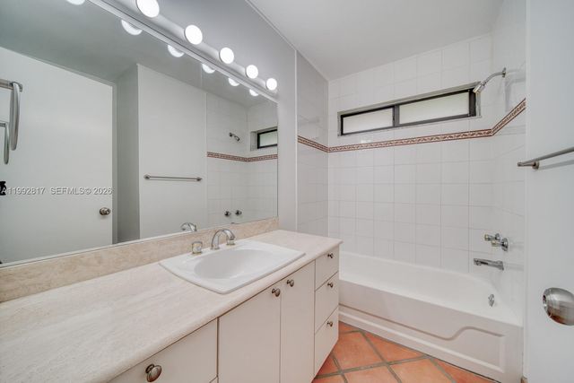 7320 SW 100th Ct, Miami, FL 33173