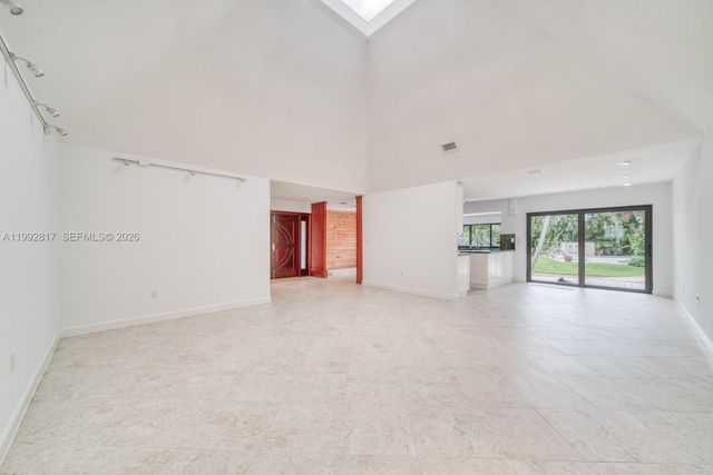 7320 SW 100th Ct, Miami, FL 33173