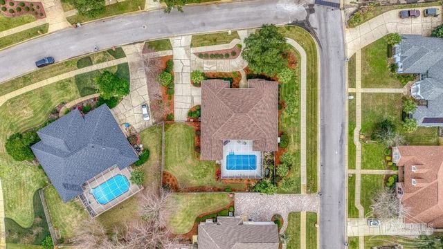 2537 Meek St, Gulf Breeze, FL 32563