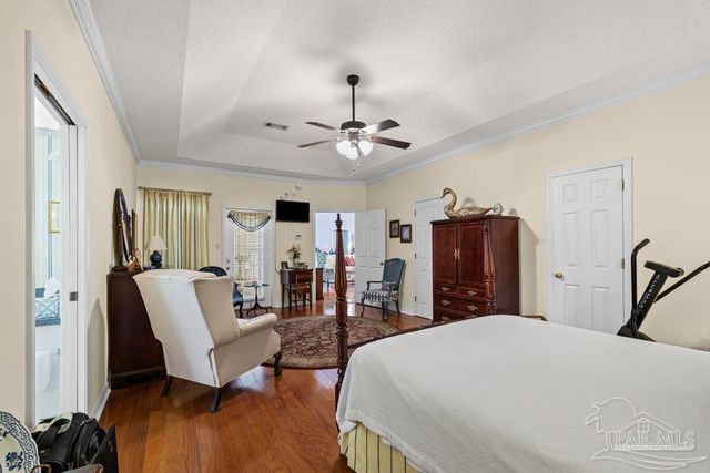 2537 Meek St, Gulf Breeze, FL 32563