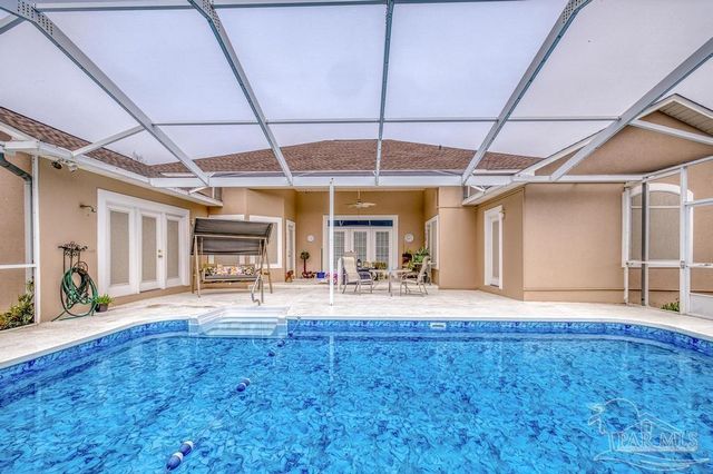 2537 Meek St, Gulf Breeze, FL 32563