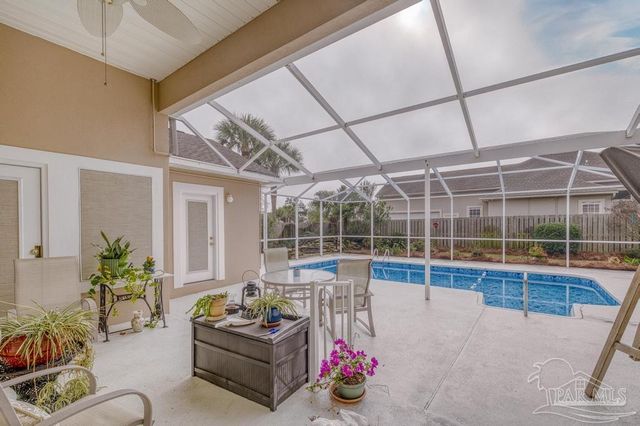 2537 Meek St, Gulf Breeze, FL 32563
