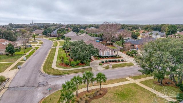 2537 Meek St, Gulf Breeze, FL 32563