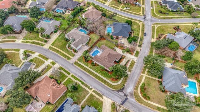 2537 Meek St, Gulf Breeze, FL 32563