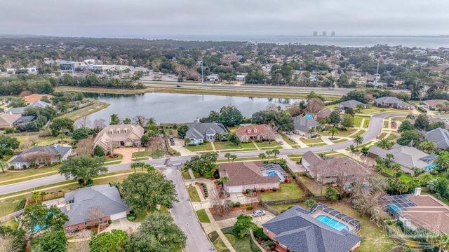 2537 Meek St, Gulf Breeze, FL 32563