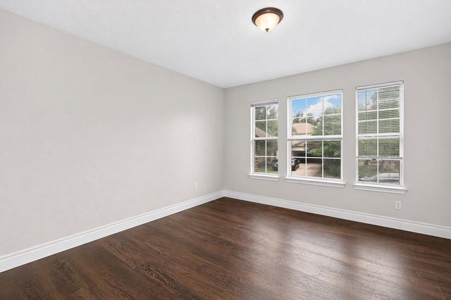206 Covala DR, Cedar Park, TX 78613