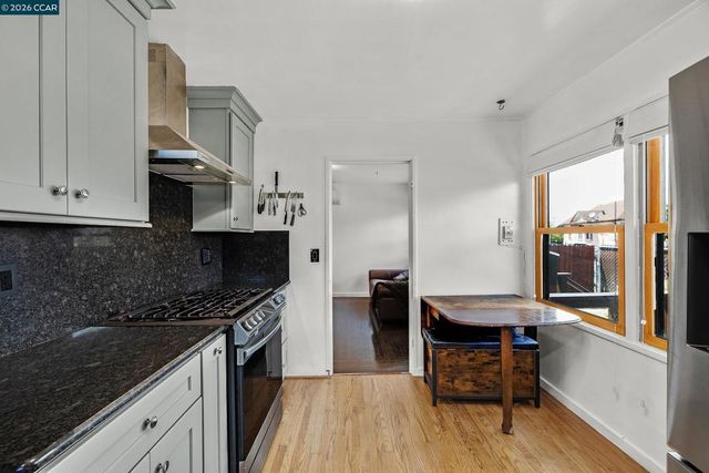 2370 Pine Ave, Richmond, CA 94806