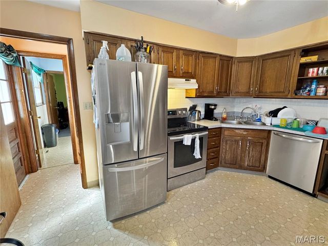 1002 Marilyn Court, Washington, MO 63090