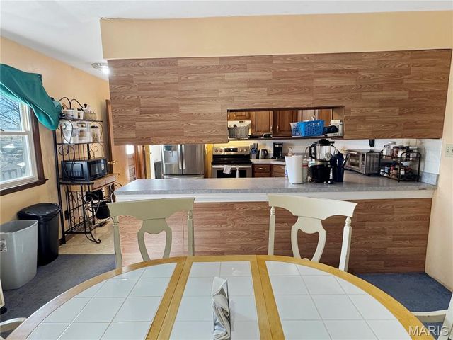 1002 Marilyn Court, Washington, MO 63090