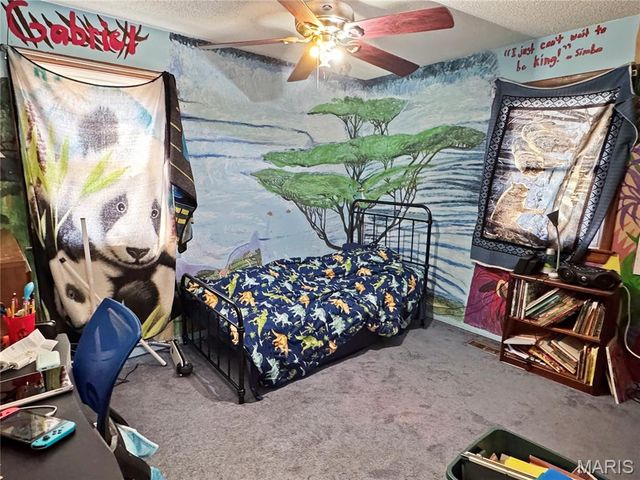 1002 Marilyn Court, Washington, MO 63090