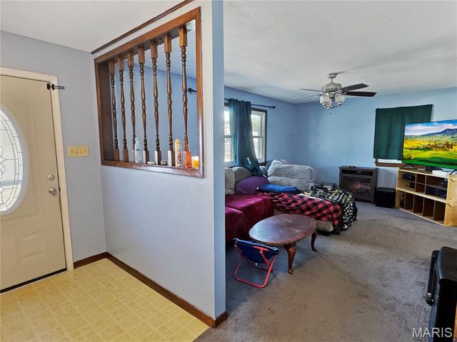 1002 Marilyn Court, Washington, MO 63090