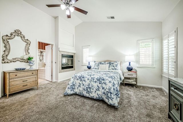 1140 E Sawgrass Avenue, Fresno, CA 93730