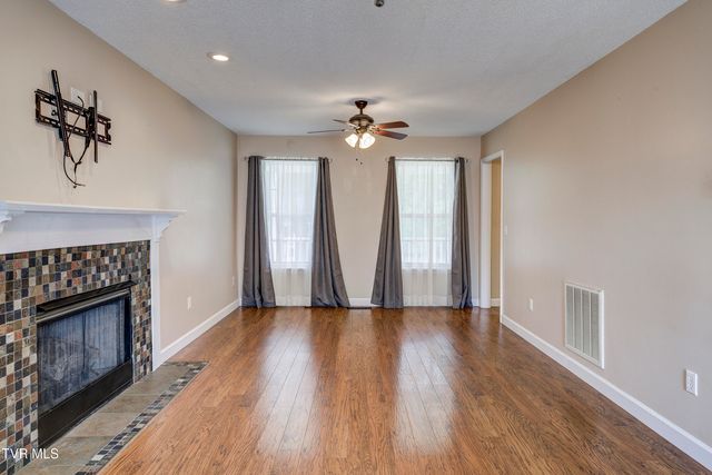 3424 Street Drive, Johnson City, TN 37604
