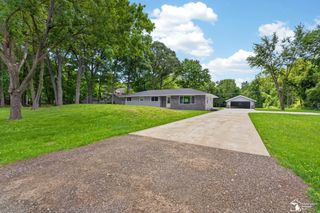29055 Bredow Avenue, Romulus, MI 48174