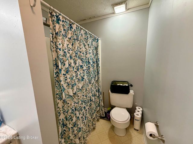 69 Jefferson Ave, Bardstown, KY 40004