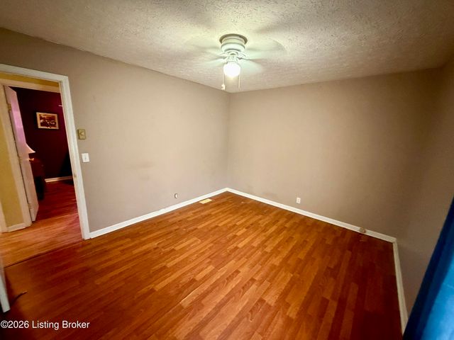 69 Jefferson Ave, Bardstown, KY 40004