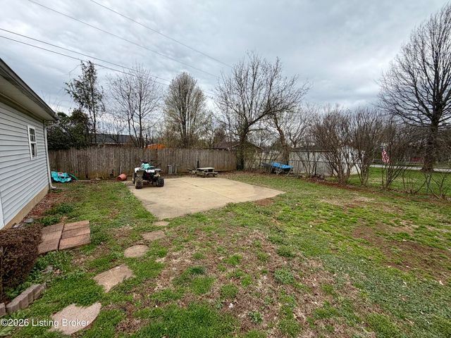 69 Jefferson Ave, Bardstown, KY 40004