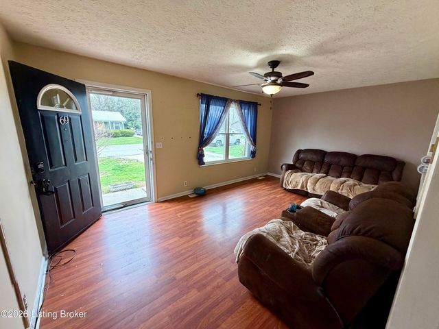 69 Jefferson Ave, Bardstown, KY 40004