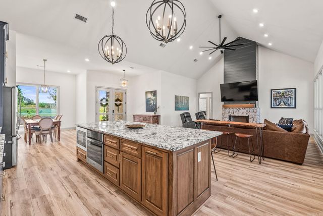 98 Hargrove, Greenbrier, AR 72058