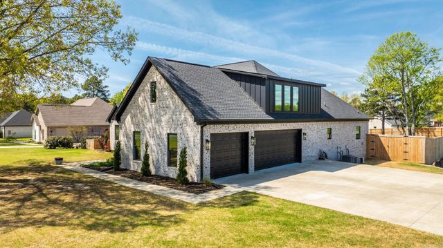 98 Hargrove, Greenbrier, AR 72058