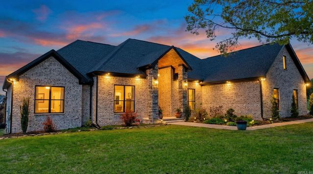98 Hargrove, Greenbrier, AR 72058