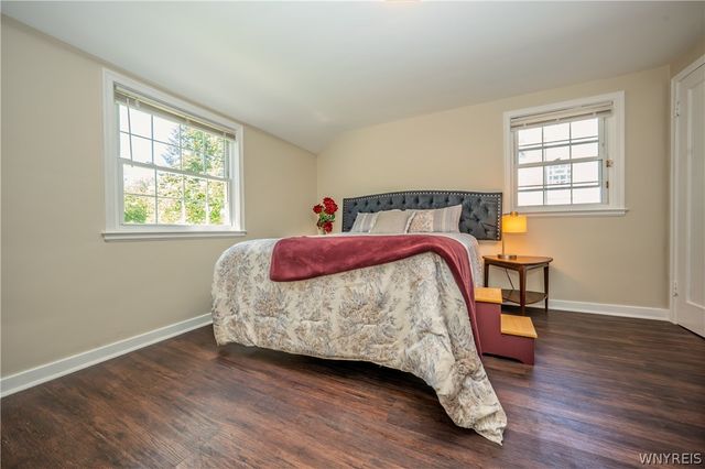 206 Lehn Springs Drive, Amherst, NY 14221