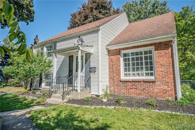 206 Lehn Springs Drive, Amherst, NY 14221