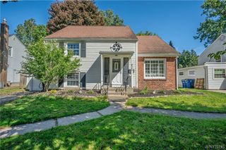 206 Lehn Springs Drive, Amherst, NY 14221