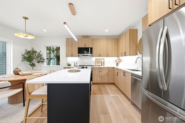 4909 SW Canada Drive, Seattle, WA 98136