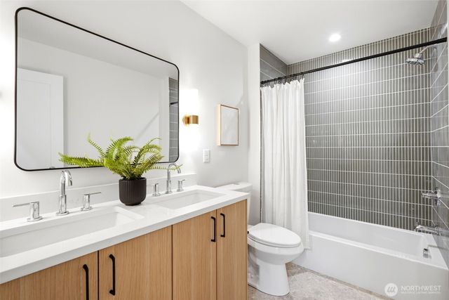 4909 SW Canada Drive, Seattle, WA 98136