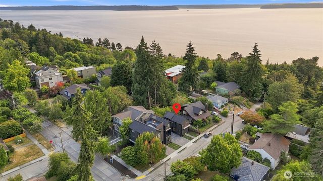 4909 SW Canada Drive, Seattle, WA 98136