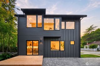 4909 SW Canada Drive, Seattle, WA 98136
