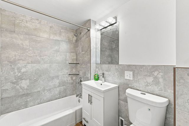 310 E 138th Street, Chicago, IL 60827