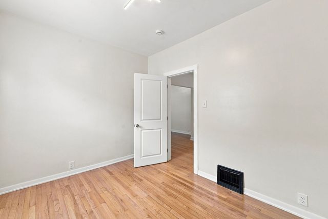 310 E 138th Street, Chicago, IL 60827