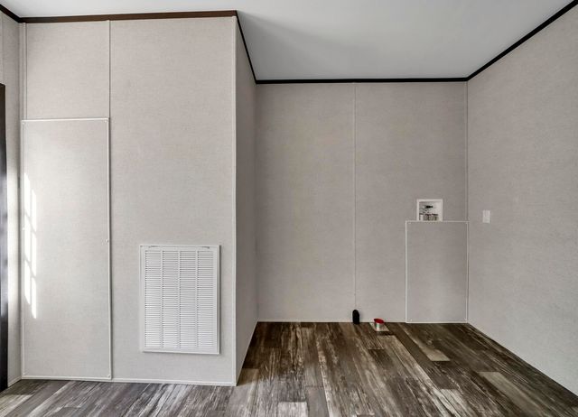 196 Gregory Dean Lane, Defuniak Springs, FL 32433