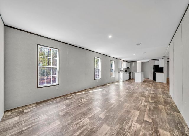 196 Gregory Dean Lane, Defuniak Springs, FL 32433