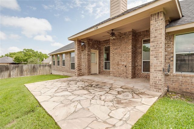 1203 Beacon Court, College Station, TX 77845