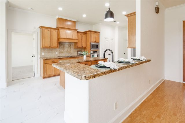 1203 Beacon Court, College Station, TX 77845