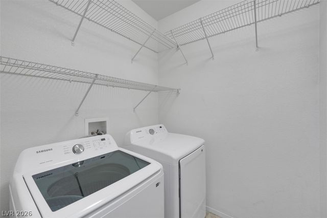 1824 Peridot Point Street, Las Vegas, NV 89106