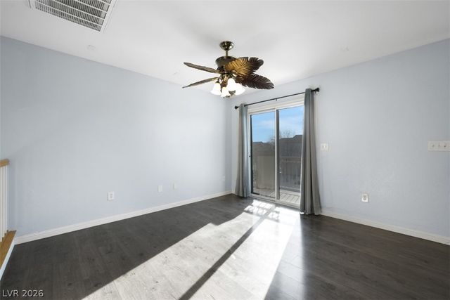 1824 Peridot Point Street, Las Vegas, NV 89106