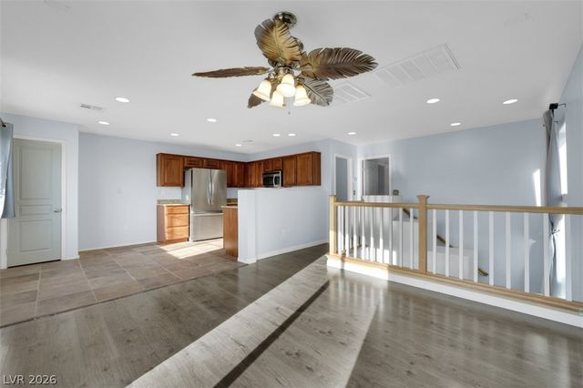 1824 Peridot Point Street, Las Vegas, NV 89106