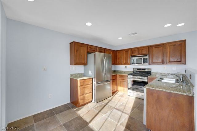 1824 Peridot Point Street, Las Vegas, NV 89106