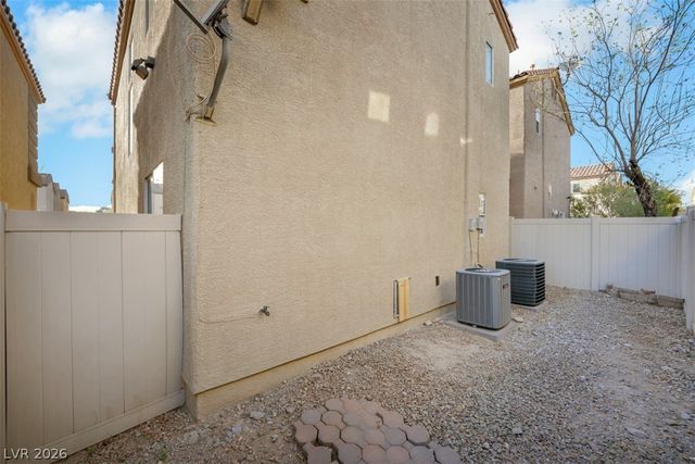 1824 Peridot Point Street, Las Vegas, NV 89106