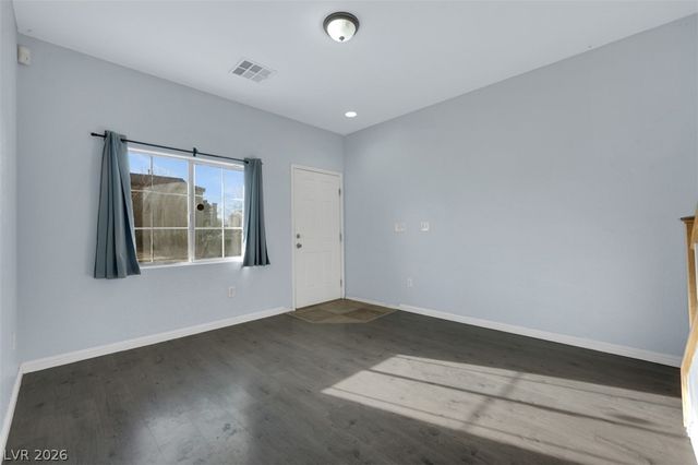 1824 Peridot Point Street, Las Vegas, NV 89106