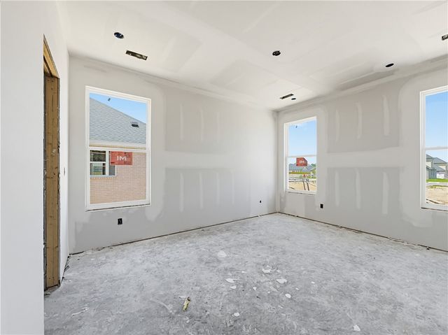 6706 Basswood Avenue, Bentonville, AR 72713
