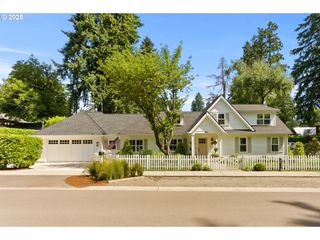 817 D Ave, Lake Oswego, OR 97034