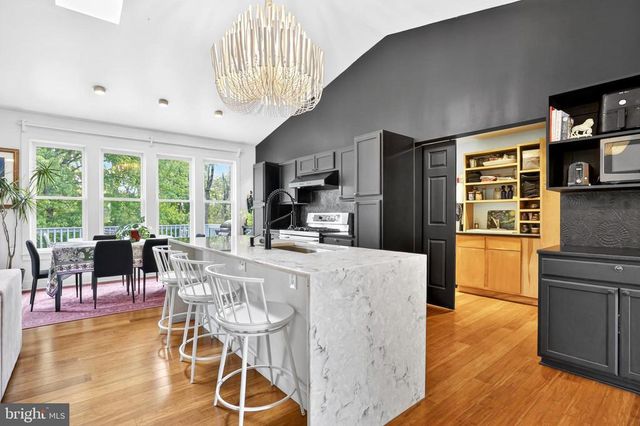 339 PIEDMONT AVE, Washington, VA 22747