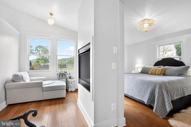 339 PIEDMONT AVE, Washington, VA 22747